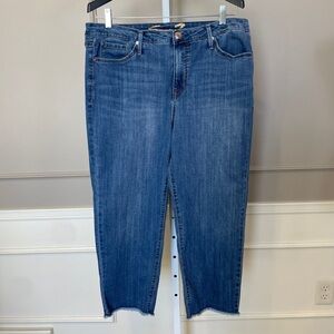 Seven7 Tower Straight Crop Jeans Size 1 Frayed Hem Stretch Denim Jeans Ankle